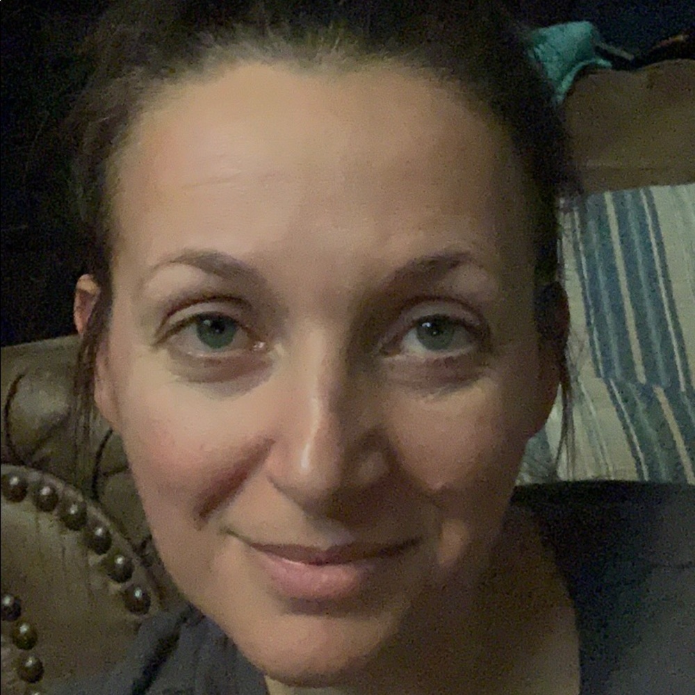 Meet your Posher, Amber